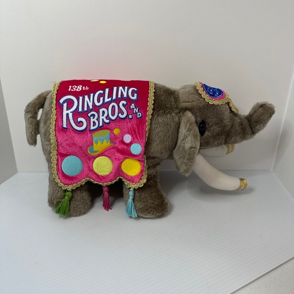 Ringling Bros Barnum & Bailey Circus 138th Edition ELEPHANT Plush Stuffed Animal - Picture 7 of 13